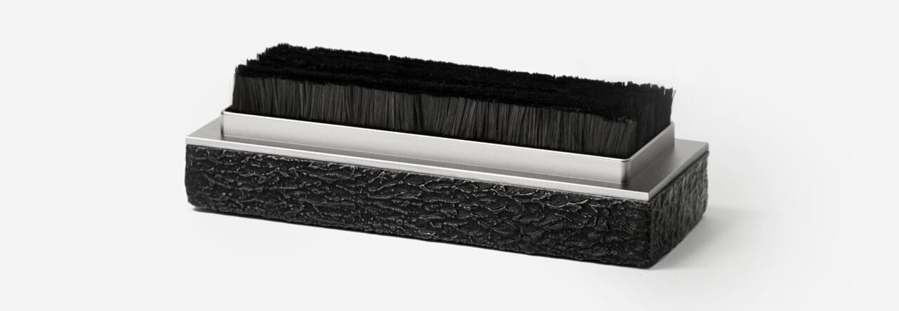 Ramar-Noir-brush_5.jpg